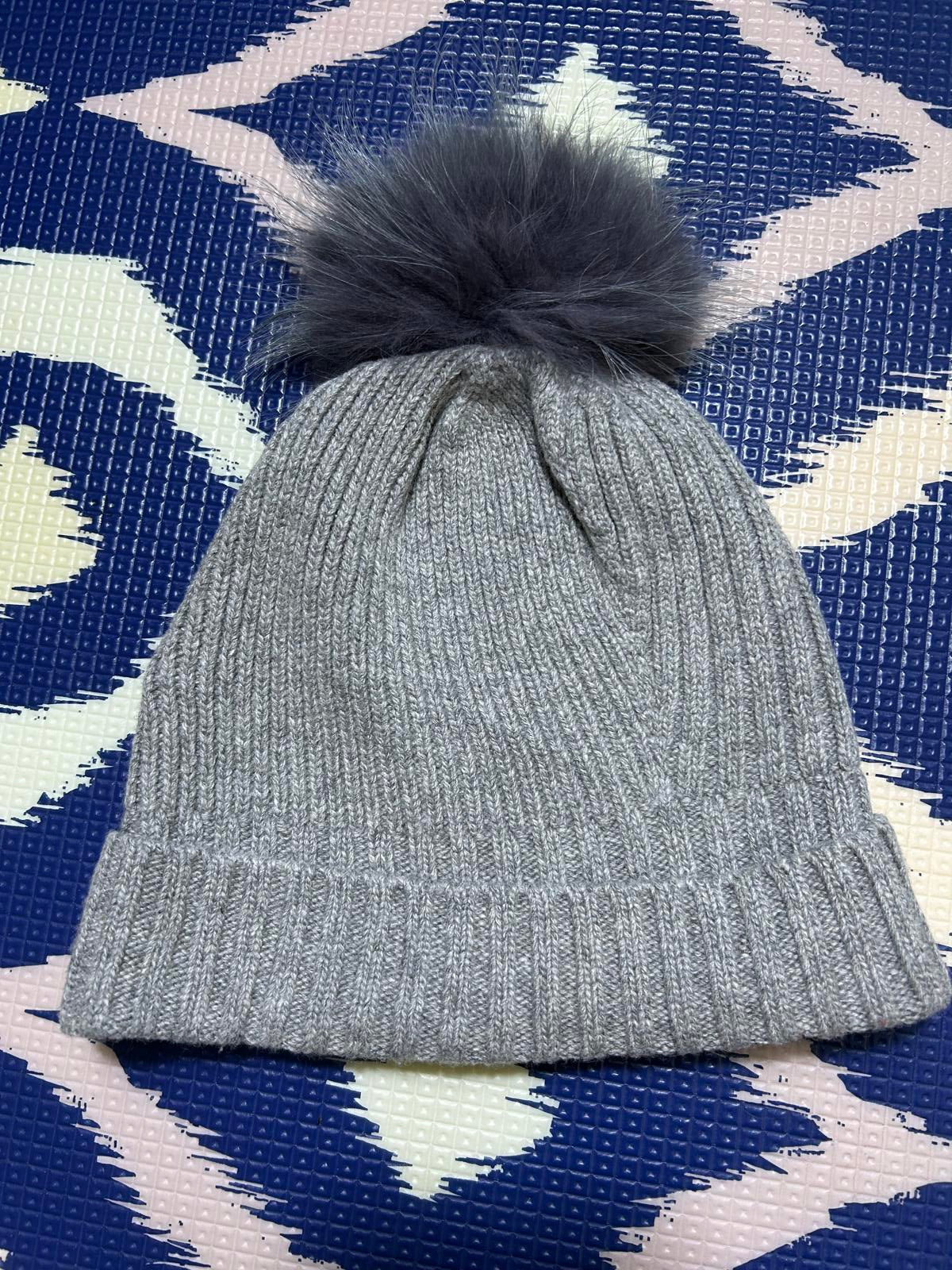 Woolrich European Beanie – Gray Rib-Knit with Cashmere Pom-Pom, Soft & Cozy!