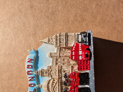 London Souvenir Fridge Magnet Red Double Decker Bus & Royal Guards Resin 3D
