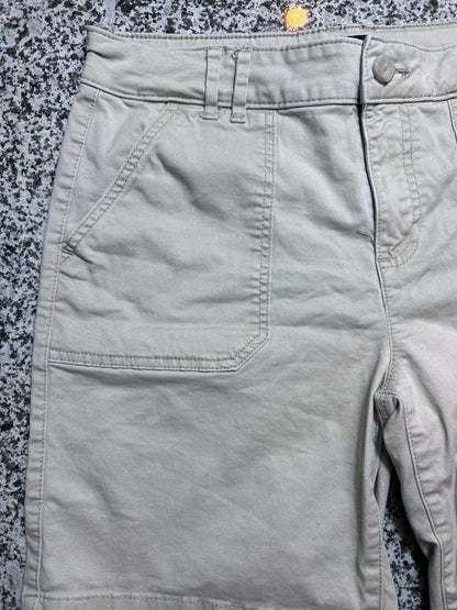 Lee Women's Size 8 Medium Khaki Beige Regular Fit Bermuda Casual Shorts Stretch