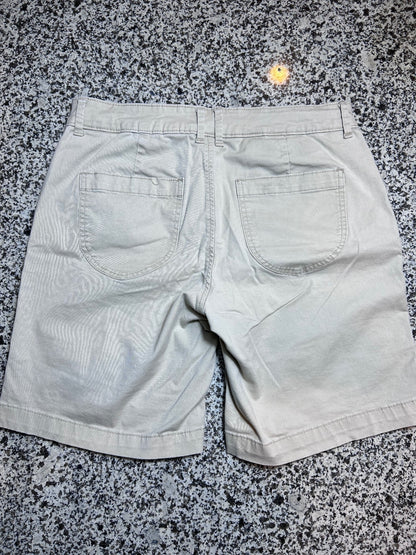 Lee Women's Size 8 Medium Khaki Beige Regular Fit Bermuda Casual Shorts Stretch