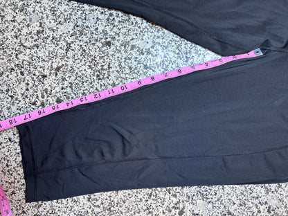 NXL Women's Size Medium (8-10) Black Capri Leggings Athletic Workout Pants