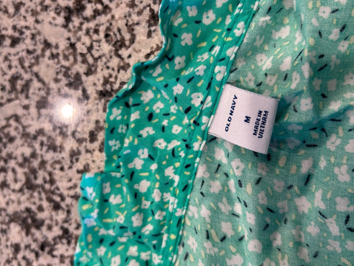 Old Navy Green Floral Wrap Midi Dress Women’s Medium Ruffle V-Neck Casual