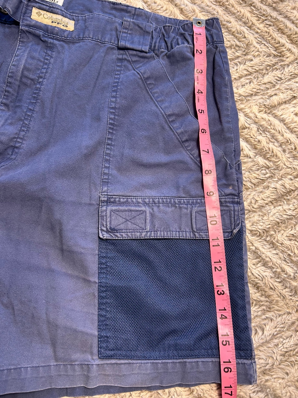 Thrift! Columbia PFG Blue Utility Cargo Shorts Men's XL Mesh Pocket