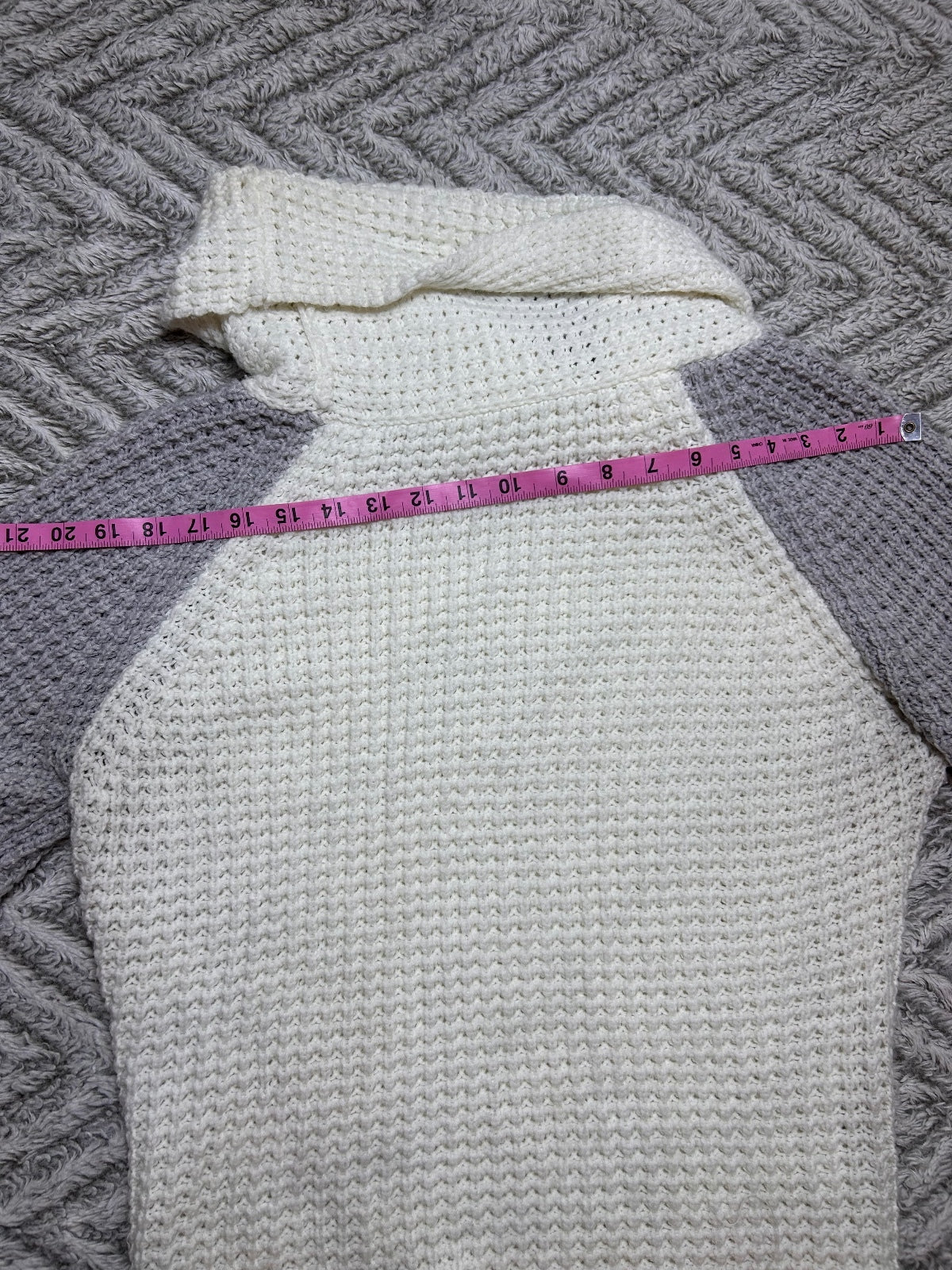 Women Medium Cream Gray Two Tone Cowl Neck Waffle Knit Sweater Button Accent