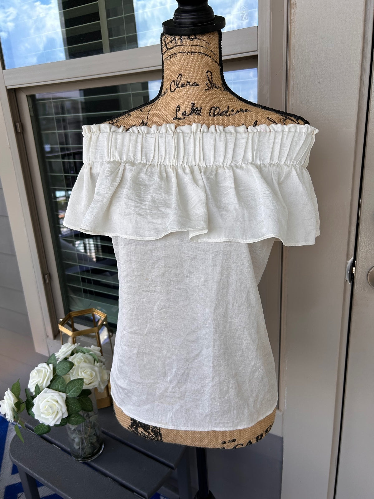Express White Off Shoulder Ruffle Top Tube Blouse Women's L Layering