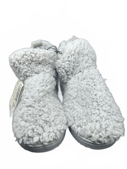 Dearfoams Cozy Mountain Memory Foam Gray Sherpa Bootie Slips