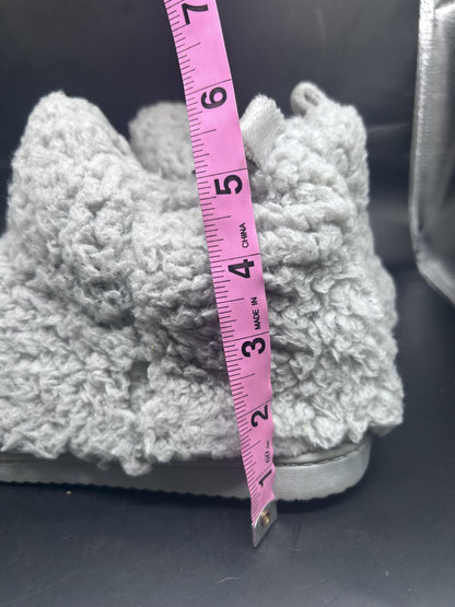 Dearfoams Cozy Mountain Memory Foam Gray Sherpa Bootie Slips