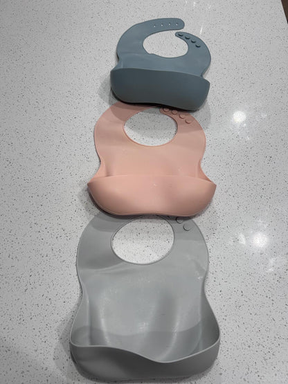Set of 3 Silicone Baby Bibs with Food Catcher Pocket