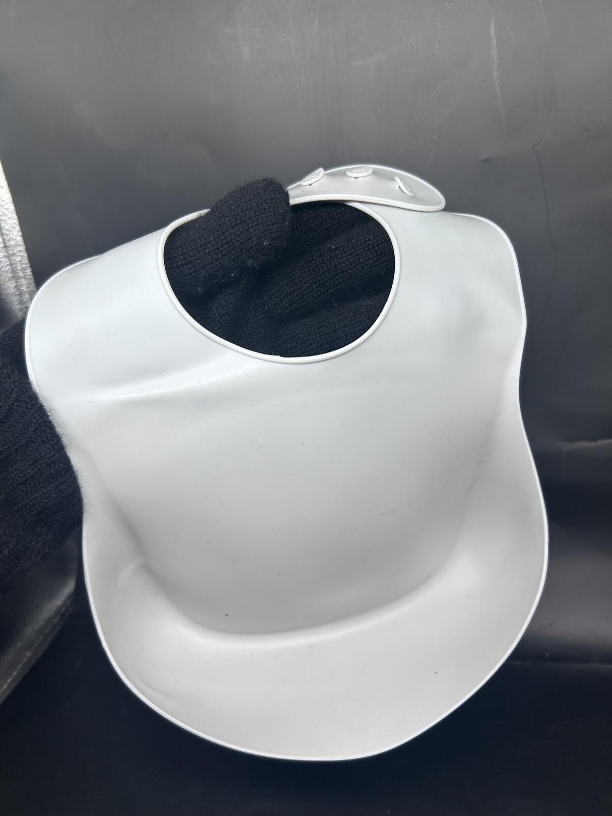 Set of 3 Silicone Baby Bibs with Food Catcher Pocket