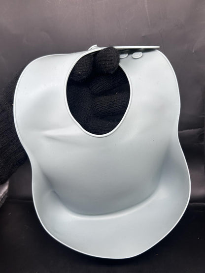 Set of 3 Silicone Baby Bibs with Food Catcher Pocket
