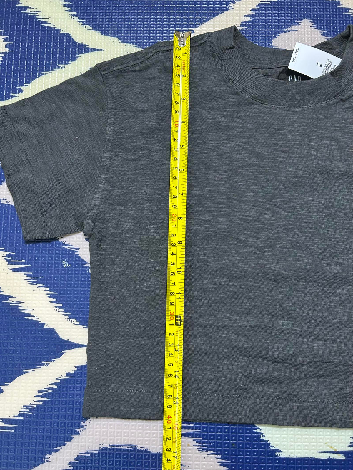 GAP ORGANIC Soft Black Crop Shirt Sz. Med