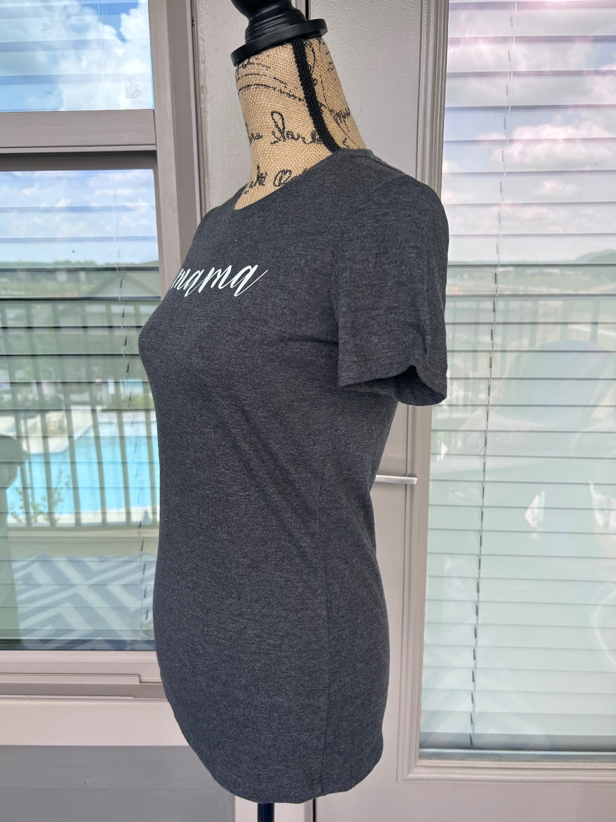 Bella+Canvas Women's 'Mama' Graphic T-Shirt Medium Dark Gray