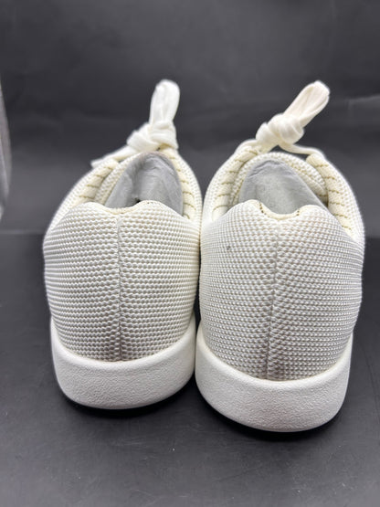 Atoms Model 000 White Knit Everyday Comfort Sneakers – Size L7 (US W5 / M3.5)