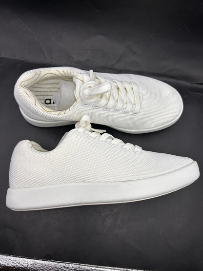 Atoms Model 000 White Knit Everyday Comfort Sneakers – Size L7 (US W5 / M3.5)