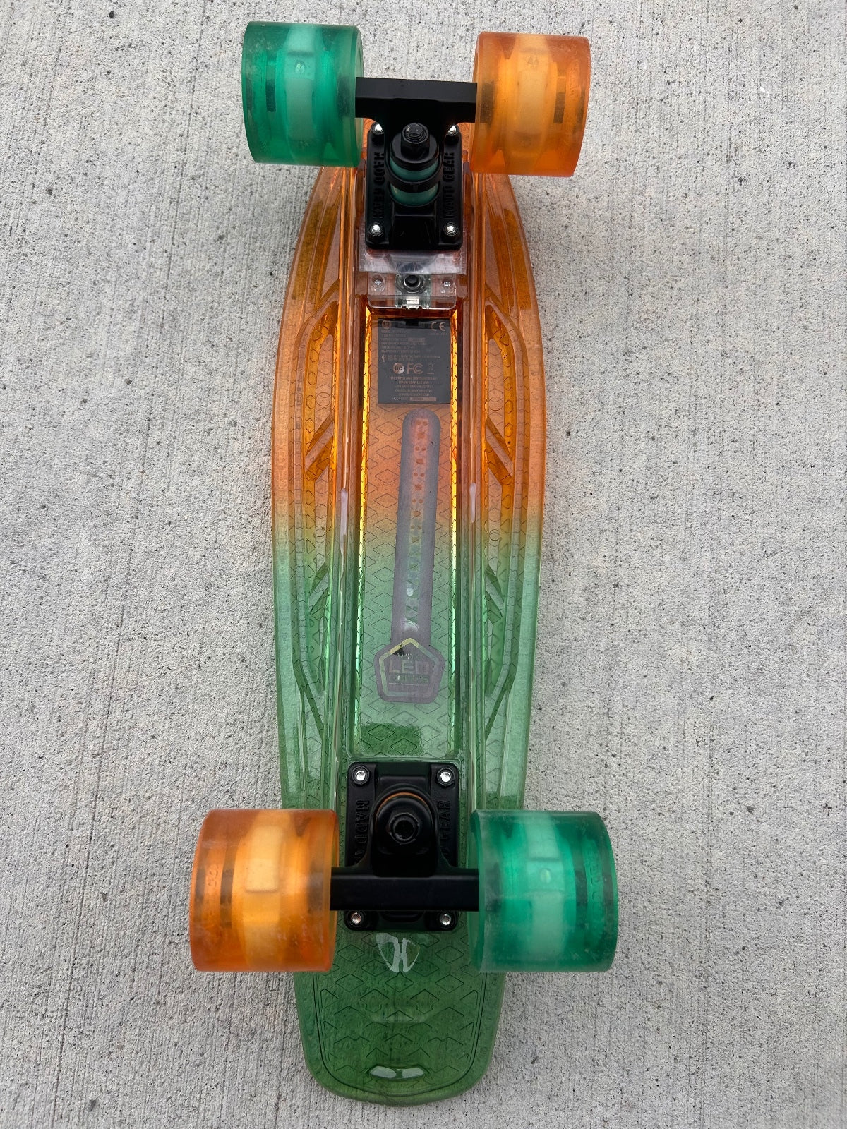 Madd Gear Retro Board 22 In LED Light Up Skateboard Green Orange Penny Cruiser