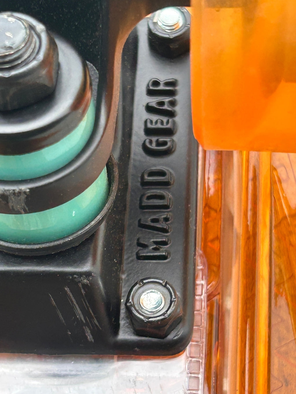 Madd Gear Retro Board 22 In LED Light Up Skateboard Green Orange Penny Cruiser