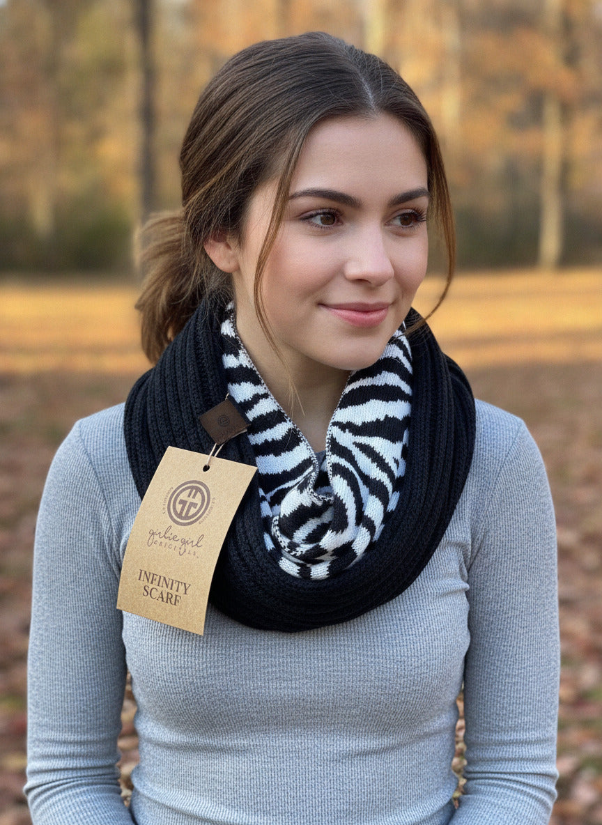 Girlie Girl Originals C.C Infinity Scarf NWT Zebra Print Black White Knit Loop